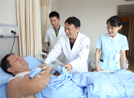 一个外籍患者获得的“特殊”待遇