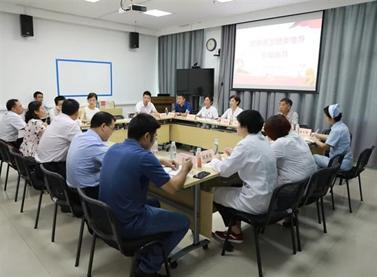 海南省卫生健康委副主任周国明到海南口腔医院调研主题教育