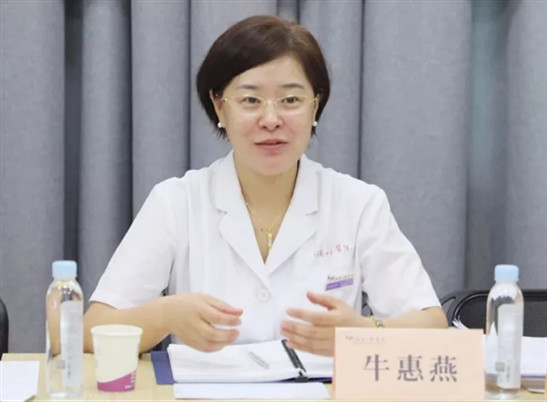 海南省卫生健康委副主任周国明到海南口腔医院调研主题教育