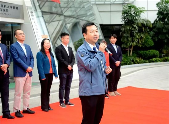 “健康十三亿,专家三亚行”义诊走进哈医大鸿森医院