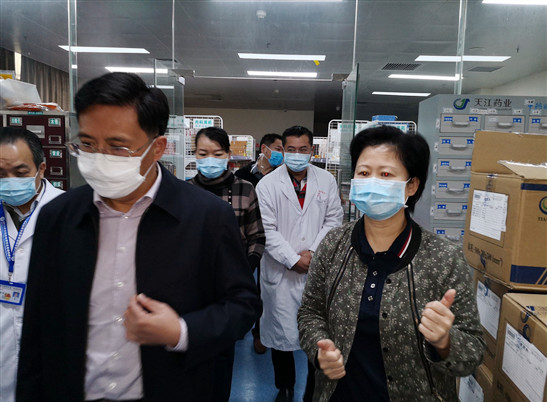 焚膏继晷，为前线输送“弹药”