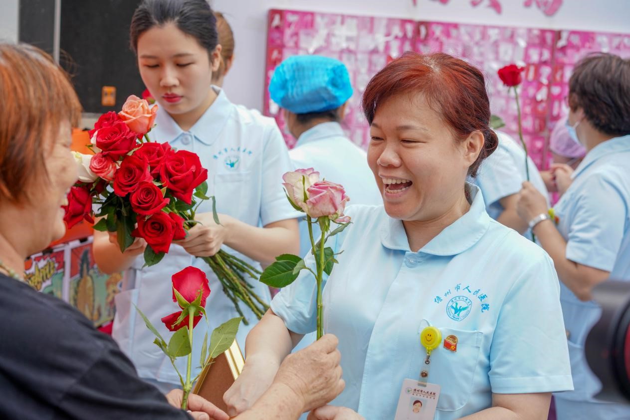 走心！今年的5·12国际护士节儋州市人民医院这样办