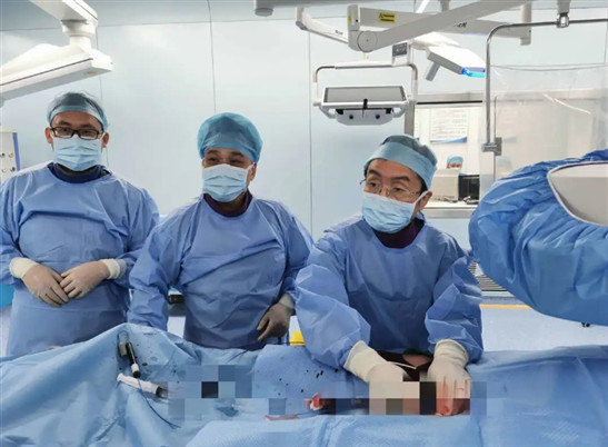 博鳌超级医院方丕华教授团队完成海南首例冷冻球囊消融术