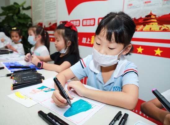 海南省肿瘤医院开展艺术治疗活动 助肿瘤患者康复