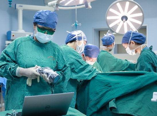 海南首例乳腺癌前哨淋巴结“美兰荧光示踪”检测在省肿瘤医院实施