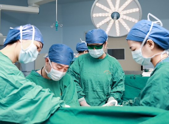 海南首例乳腺癌前哨淋巴结“美兰荧光示踪”检测在省肿瘤医院实施