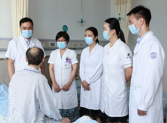 博鳌乐城7位新特药患者同天获批“带药离园”