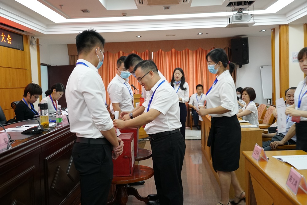 共青团海南省卫生健康委员会直属机关委员会第二次团员代表大会召开