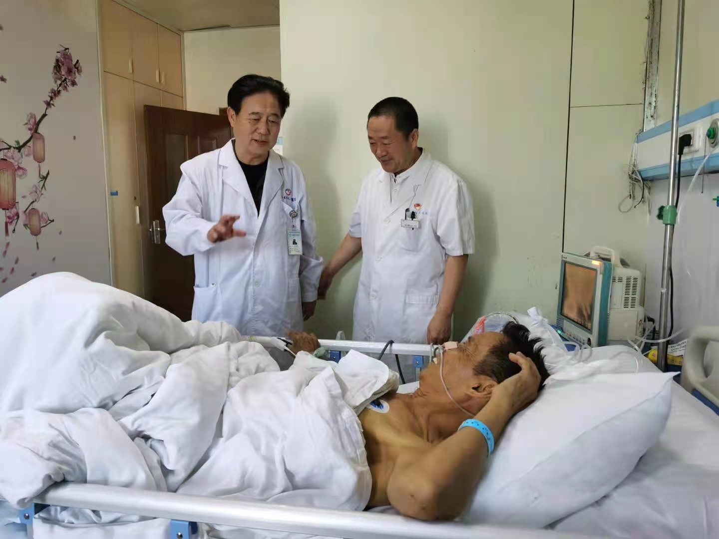 人才服务助力“候鸟”翱翔健康南天