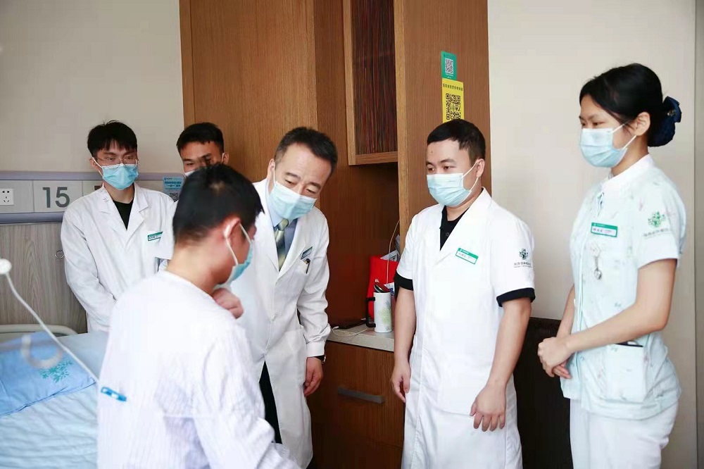海南省肿瘤医院开展“光动力”保膀胱治疗