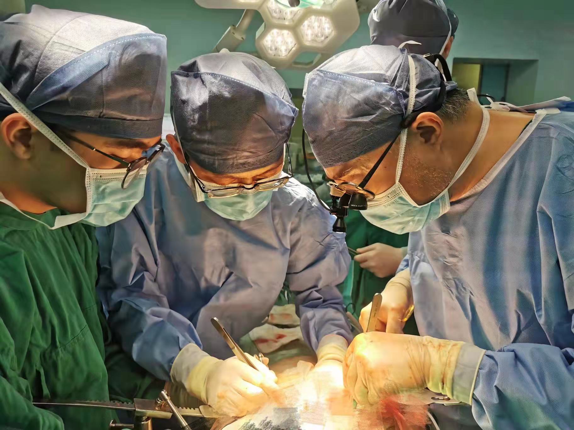 肝脏移植换回新生——第100例肝移植患者顺利出院！