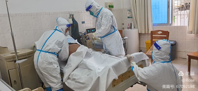 最后的坚守 ——记黄码区的医护“大白们”