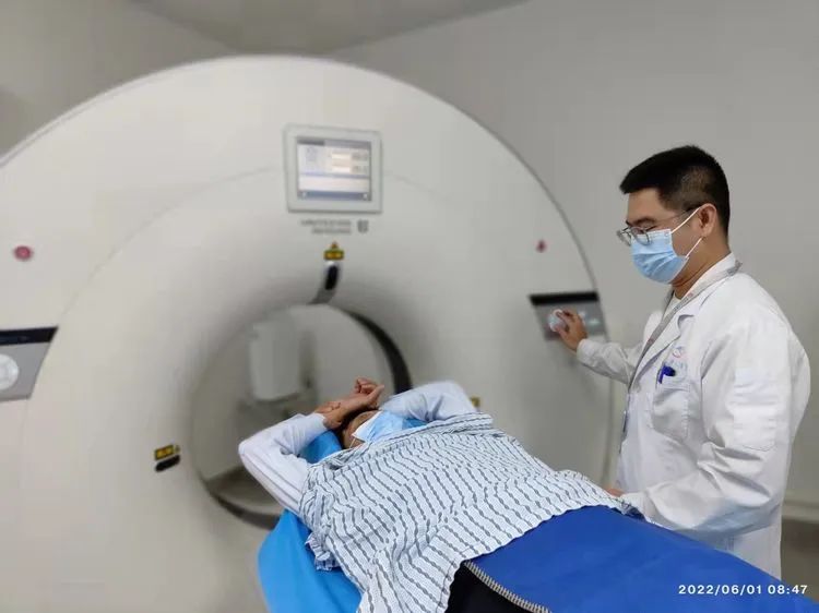 三亚市人民医院|川大华西三亚医院刘剑峰荣获海南省医师协会“胸部CT平扫技能”一等奖