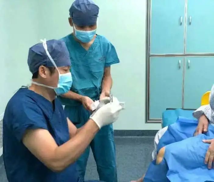 骨关节炎长效疗法在海南完成首批患者治疗