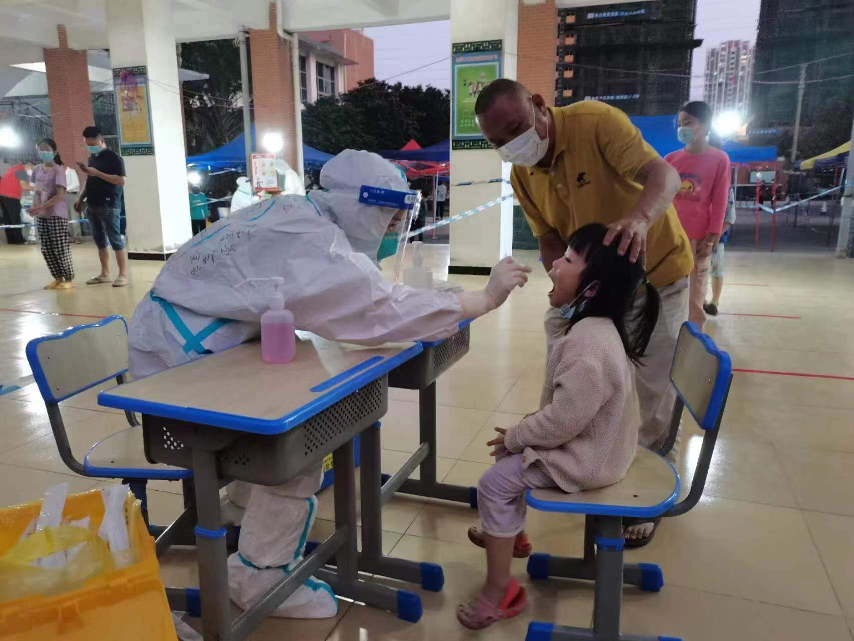 为了海岛,他们挺身而出 ——海南省人民医院战“疫”缩影