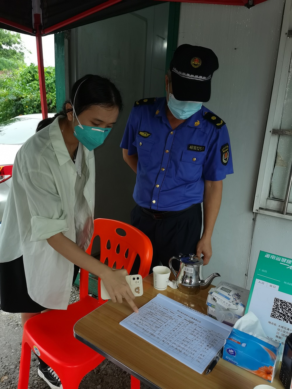 曾月:“疫线”勇往直前的女先锋