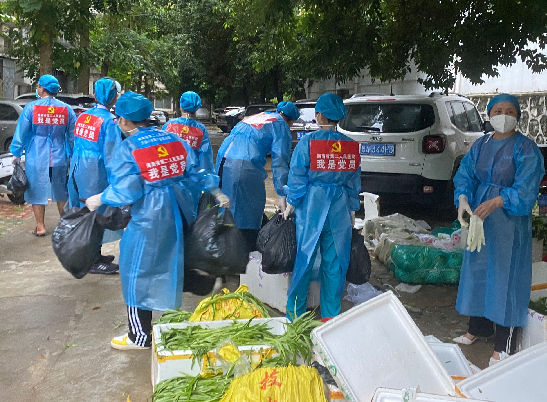 抗疫纪实|送春风的人