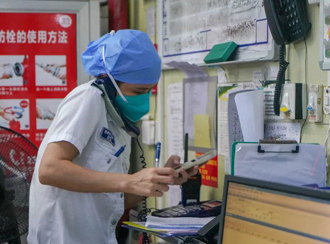 【抗疫纪实】24小时超长待机，记疫情下的急诊科