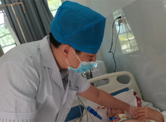 保亭医疗集团“全闭环”救治危重症脑出血患者