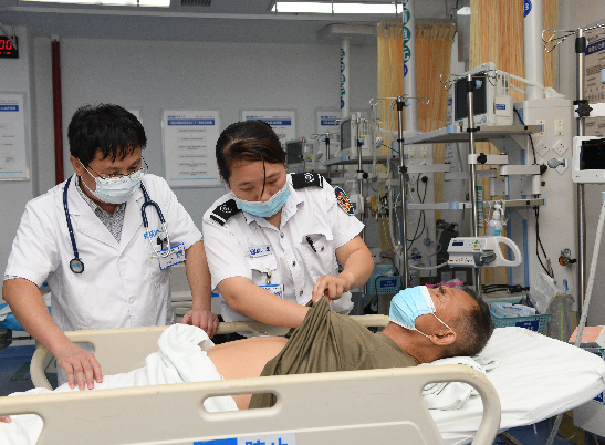 疫情下的海医二院急诊科：与死神对垒，与病毒周旋