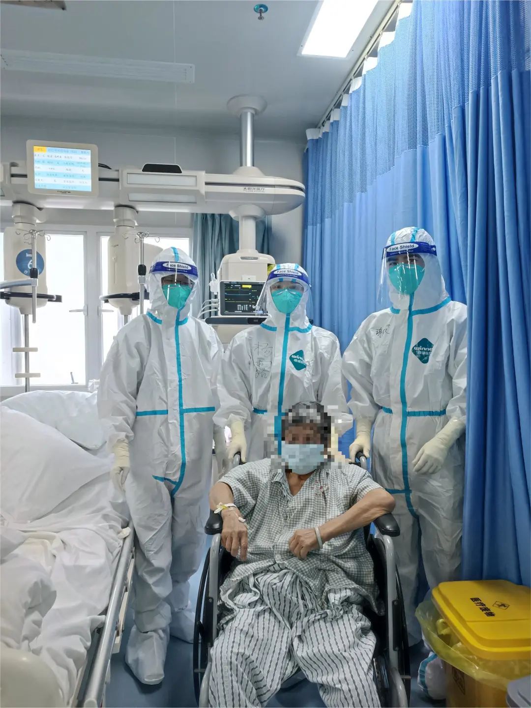 守望相助,共克时艰——记海南省人民医院援三亚重症医疗队