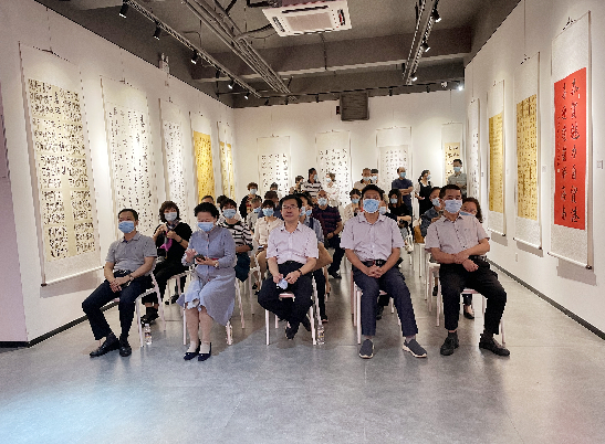 “喜庆二十大 翰墨颂党恩”省卫生健康系统 第三届书法摄影绘画优秀作品展开幕