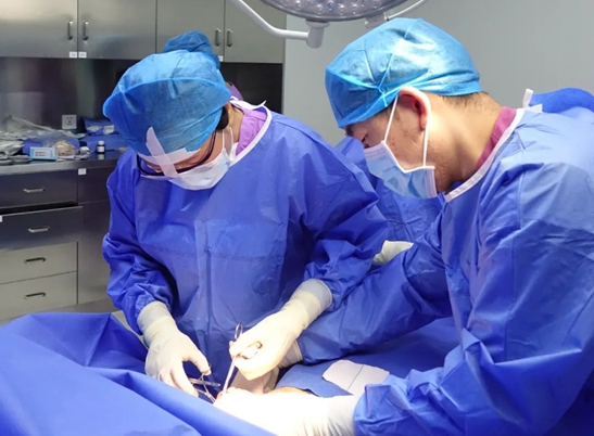 DeneB玻尿酸在博鳌乐城完成全国首例注射