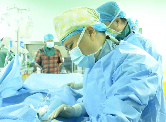海南省第二人民医院开展脑部动静脉瘘介入栓塞术
