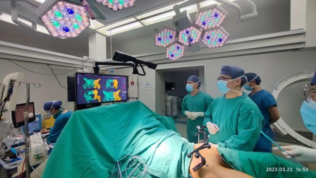 HoloSight联合UCRT技术成功完成多例高难度骨盆骨折智能可视化微创复位内固定术