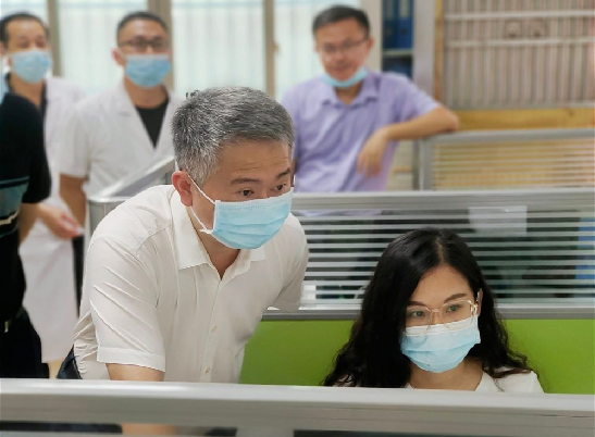 海南省卫健委副主任兼省疾控中心党委书记曾昭长赴琼海开展疾控体系改革调研