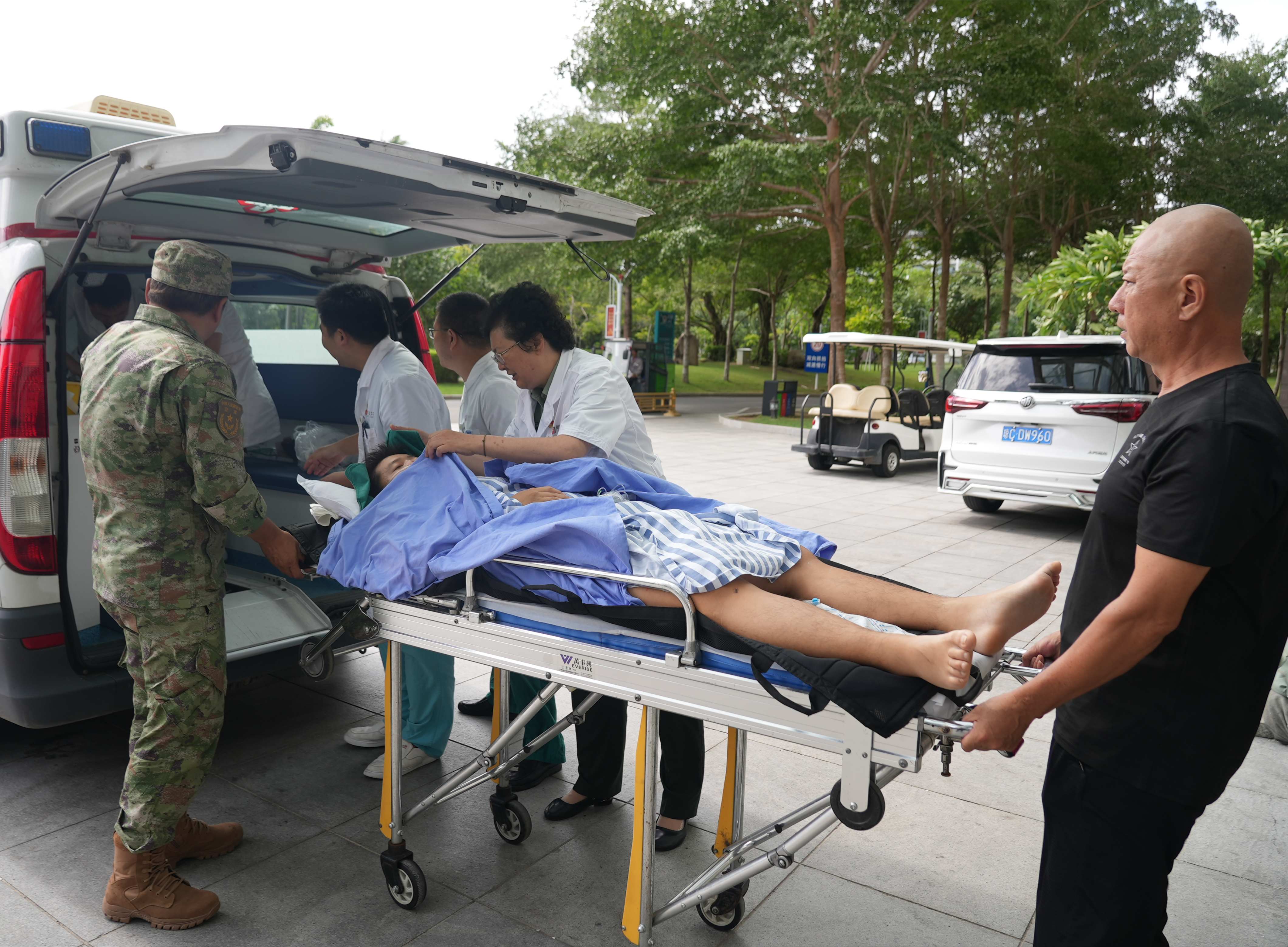 解放军总医院海南医院重症医学科全面提升热射病救治能力