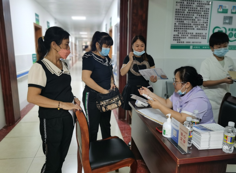 海南菁华和京生殖医院开展“助生育，送关爱，健康海南行”义诊