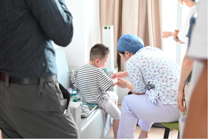 关注罕见病，关爱罕见病人群，先行先试点亮生命之光