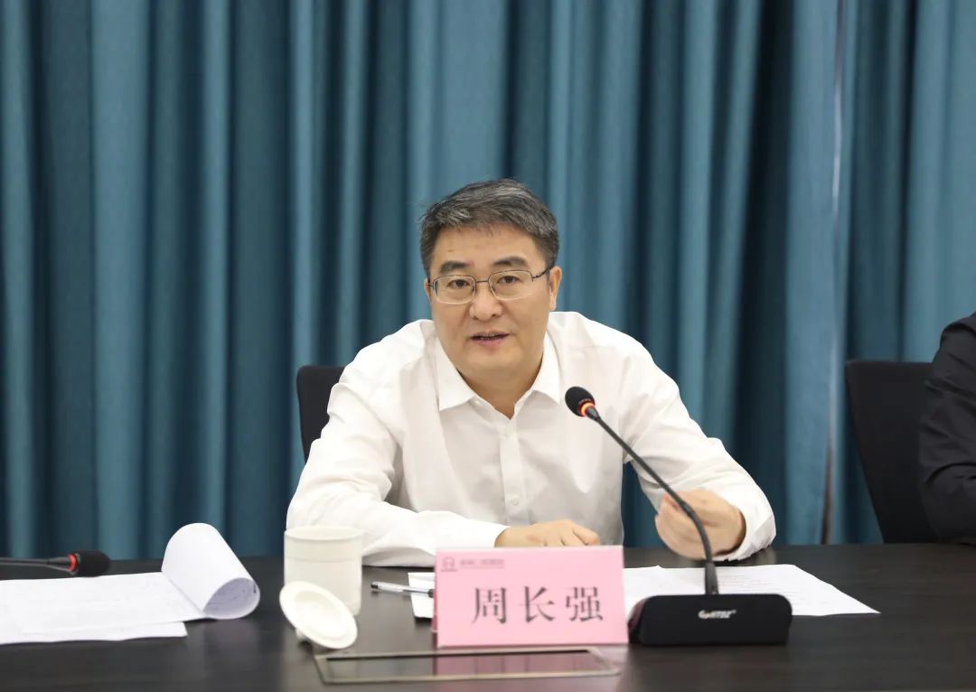 海南省卫健委党委书记、主任周长强带队到海南口腔医院调研