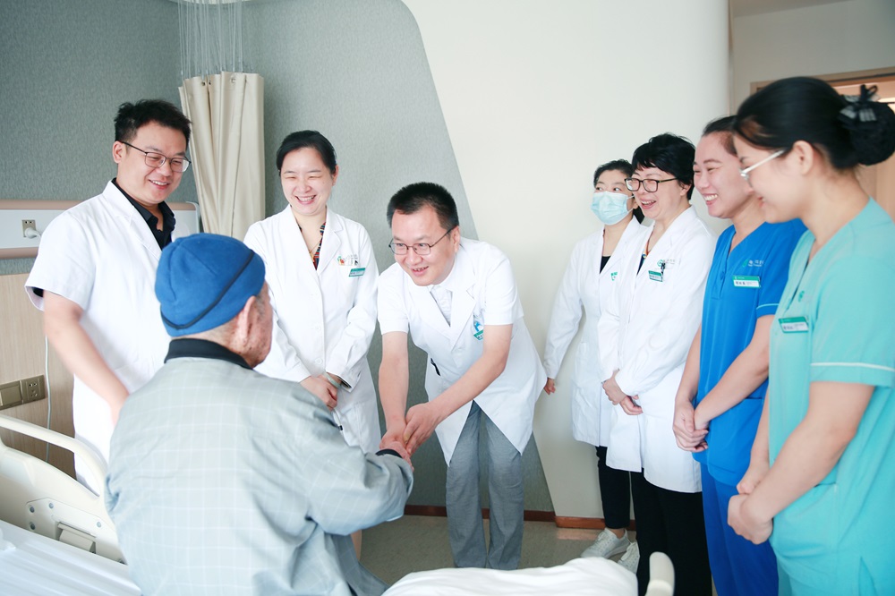 百岁台湾老人在海南成美医院获“新生”