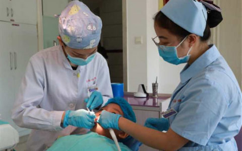 海南口腔医院：“零龋齿”行动关爱全省儿童口腔健康