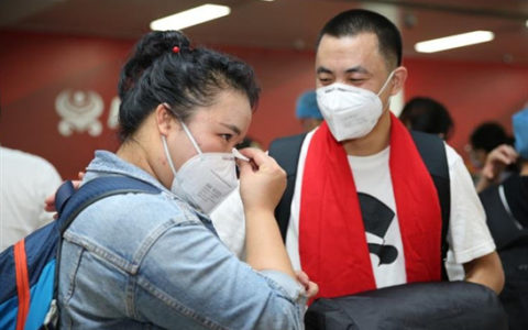 海南省肿瘤医院汪通源：舍小家  才能顾大家