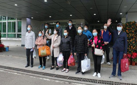 又创新纪录  海南12例确诊新冠肺炎治愈患者同时出院