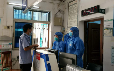 三亚中心医院急诊人 24小时坚守战役前线