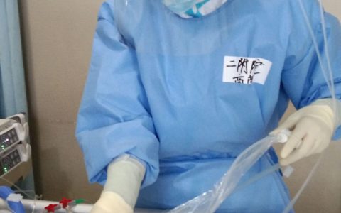 海医二院高苗：迎着朝阳，我继续忙碌着