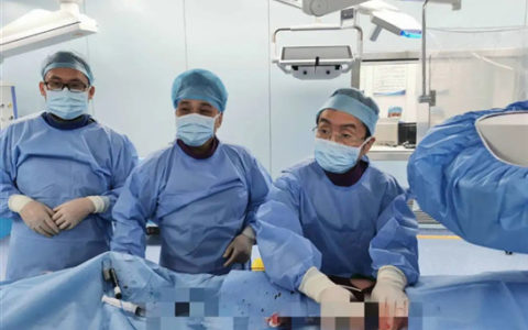 博鳌超级医院方丕华教授团队完成海南首例冷冻球囊消融术