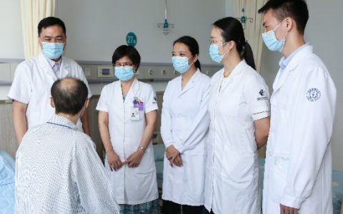 国内首个“带药出园”患者顺利离院