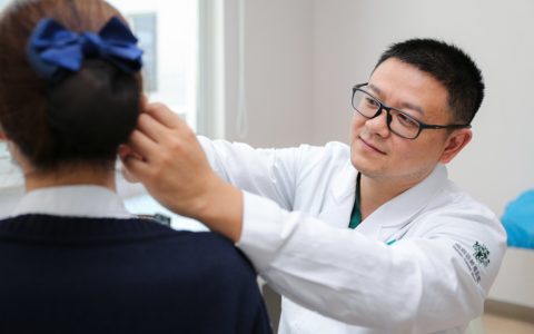 鼻炎与鼻咽癌有啥不同？省肿瘤医院专家为您解惑