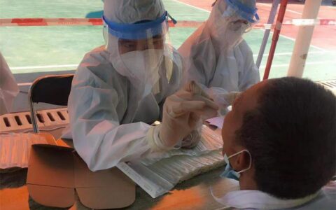 海南口腔医院医护支援一线核酸采样