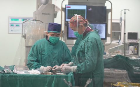 解放军总医院海南医院多学科联合救治急危深静脉血栓战士