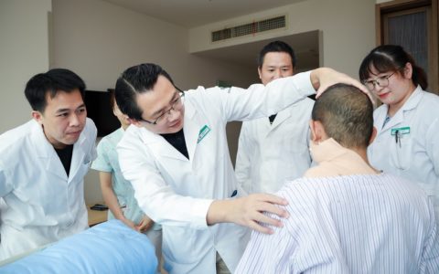 海南省肿瘤医院专家提醒：肿瘤大病 一定要专病治疗