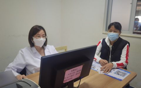 海医二院肾内科门诊开出第一张尿液特定蛋白联合检测单