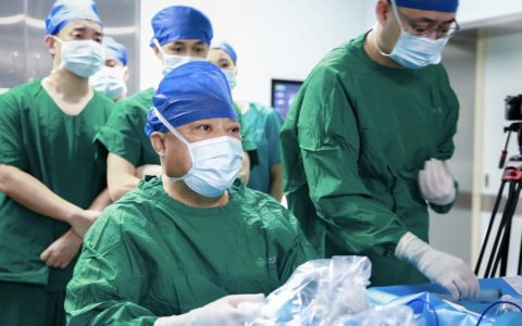 海南省肿瘤医院腔镜甲状腺手术 解患者后顾之忧