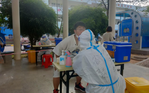 海南省妇儿中心支援三亚核酸采样医疗队累计采样超21万人次