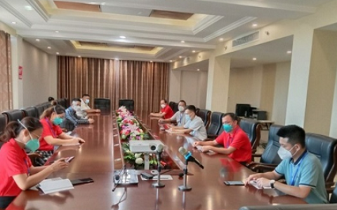 【抗疫纪实】党旗，飘扬在抗疫前沿